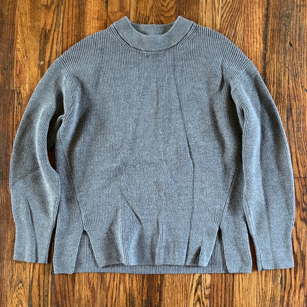🎉Lululemon Gray Ribbed Knit Sweater!